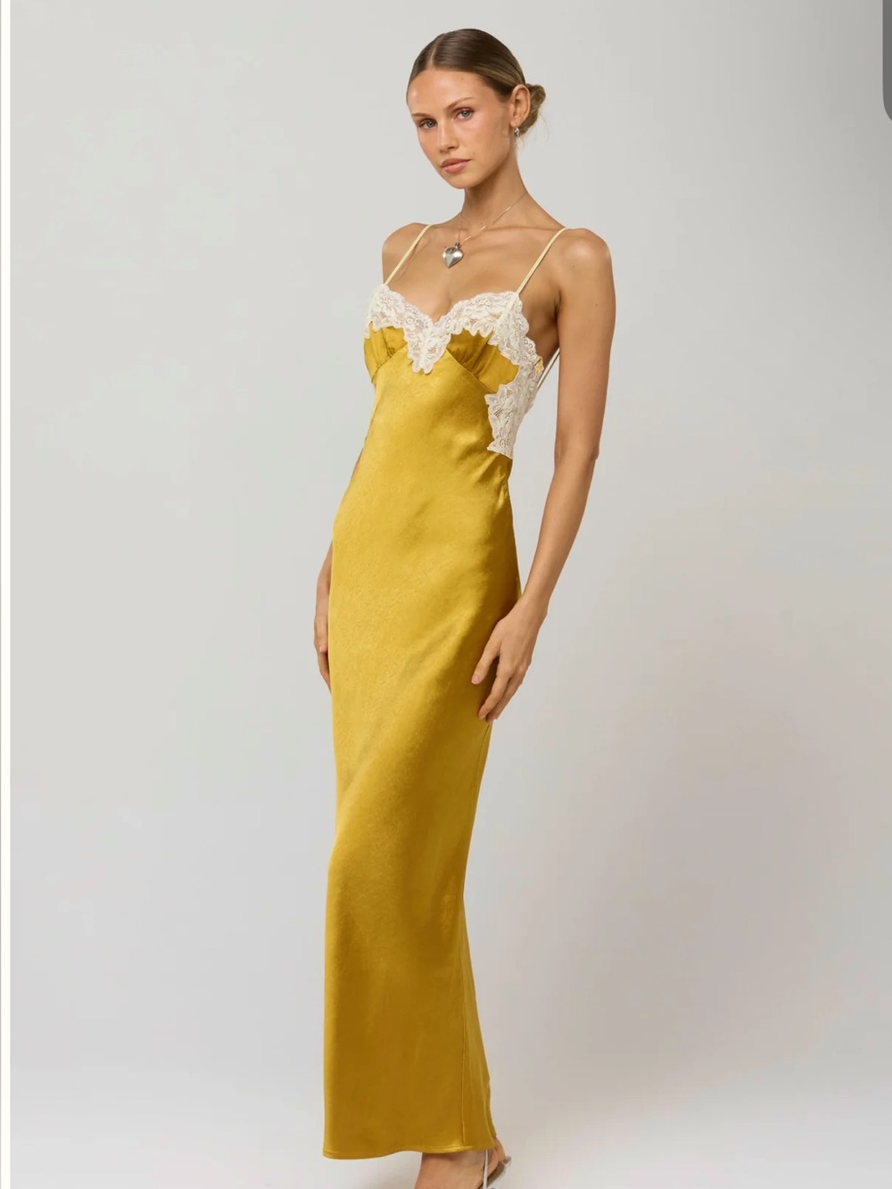 RESA CELINE DRESS IN GOLD